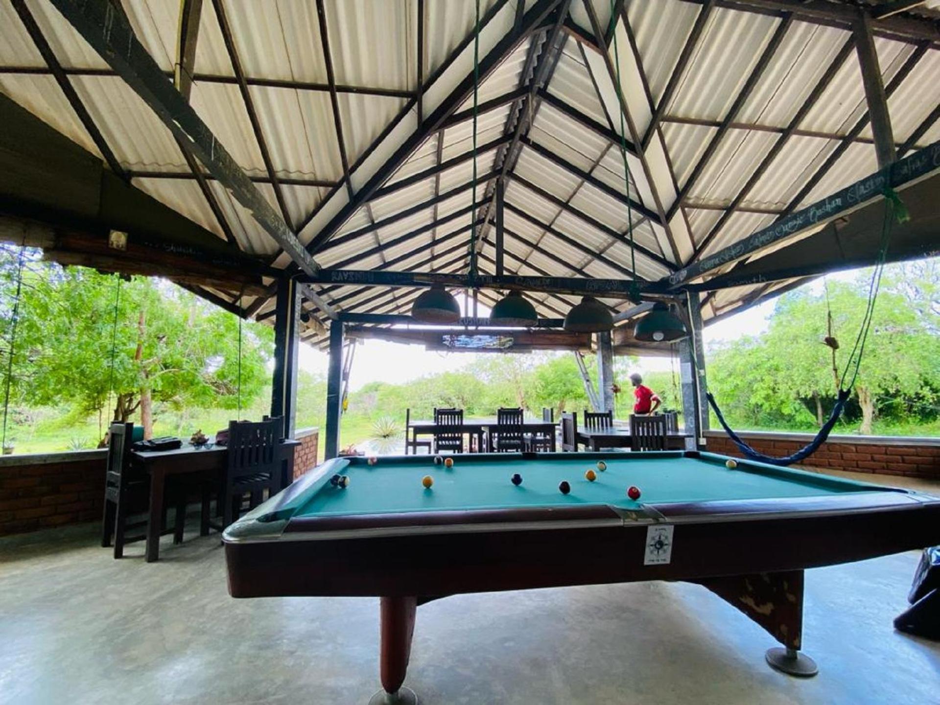 Yala Ying Yang Hostel & Camping ภายนอก รูปภาพ