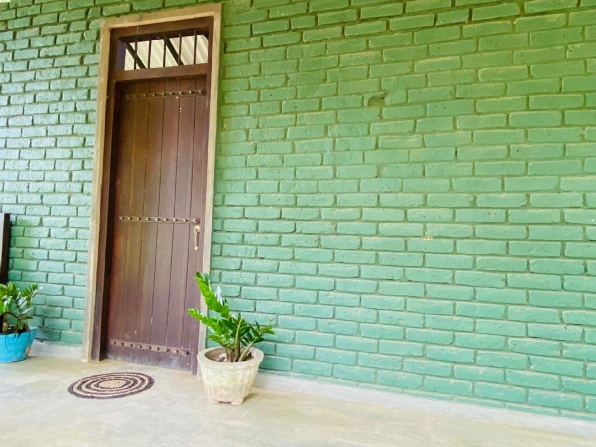 Yala Ying Yang Hostel & Camping ภายนอก รูปภาพ