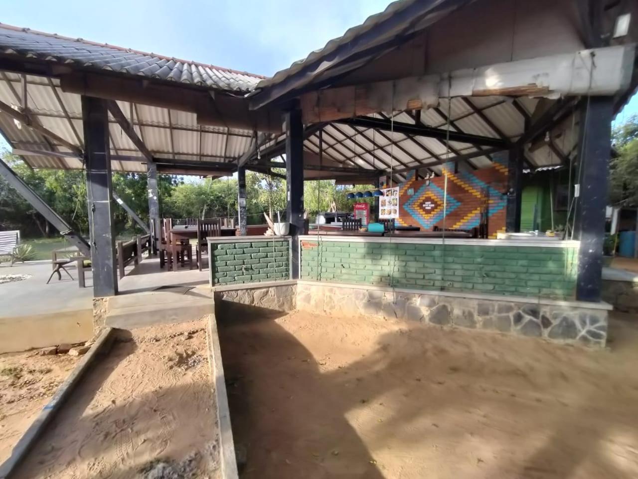 Yala Ying Yang Hostel & Camping ภายนอก รูปภาพ